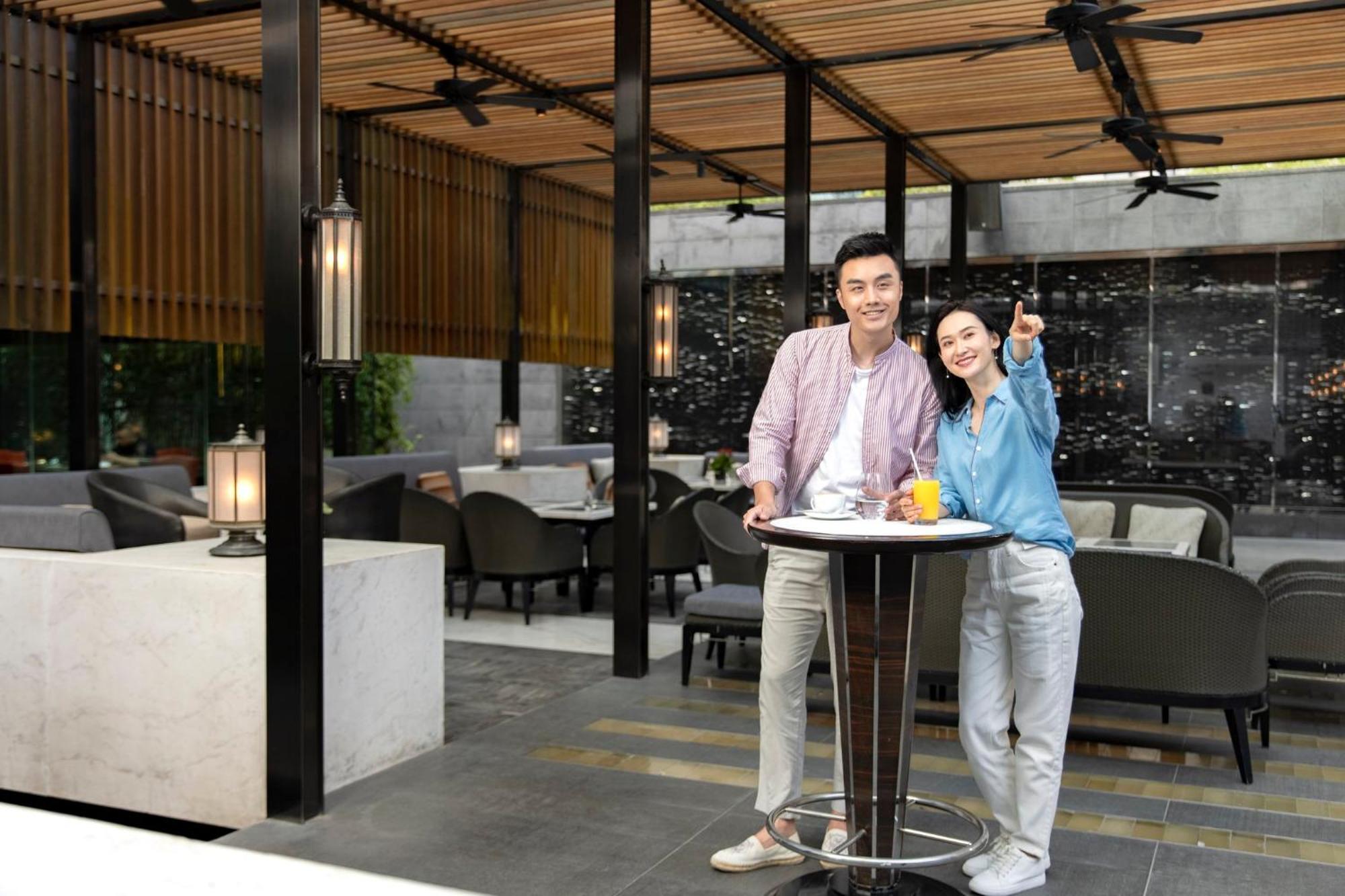 ホテル Hualuxe ヤンジアン シティ センター 陽江市 エクステリア 写真